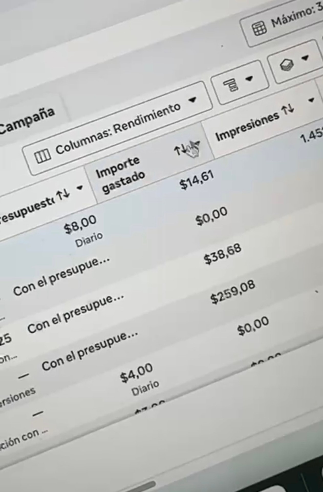 Ads Manager — Presupuesto vs. gasto real
